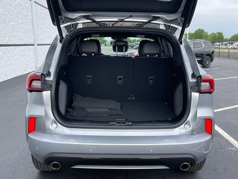 Used 2024 Ford Escape ST-Line w/ Tech Pack #1 AWD/4WD image 9