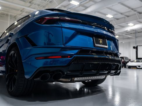 Used 2024 Lamborghini Urus S image 31