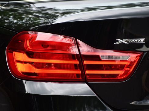 Used 2017 BMW 440i xDrive Convertible image 8