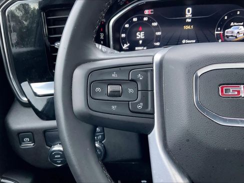 Used 2025 GMC Sierra 1500 SLT image 22