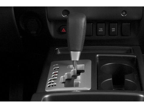 Used 2015 Nissan Titan SL w/ SL Moonroof Package AWD/4WD image 8