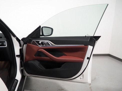 Used 2023 BMW i4 eDrive35 RWD image 64