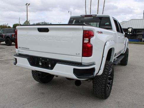 Used 2022 Chevrolet Silverado 2500 LT w/ Convenience Package image 10