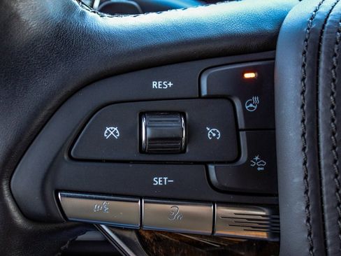 Used 2022 Cadillac Escalade ESV Sport Platinum w/ LPO, ONYX Package image 28