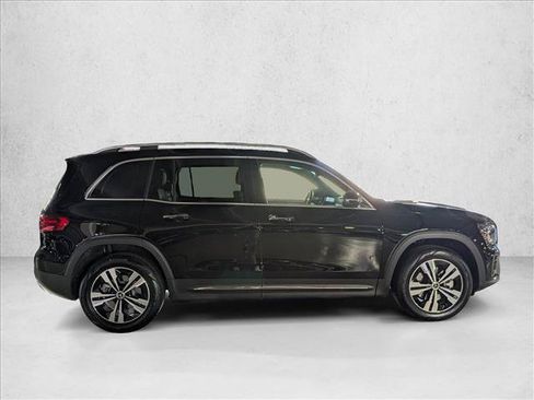Certified 2025 Mercedes-Benz GLB 250 image 7