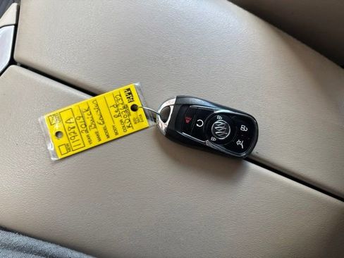 Used 2019 Buick Envision Preferred FWD image 34