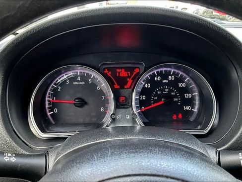 Used 2014 Nissan Versa SV w/ Convenience Package image 13