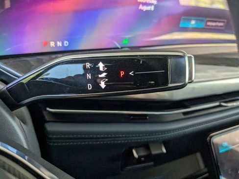 New 2025 Cadillac Escalade IQ Luxury 2 AWD/4WD image 23