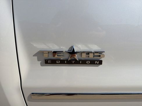 Used 2018 Chevrolet Silverado 1500 LTZ w/ Texas Edition AWD/4WD image 13