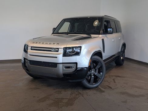 Used 2023 Land Rover Defender 110 X-Dynamic SE image 1