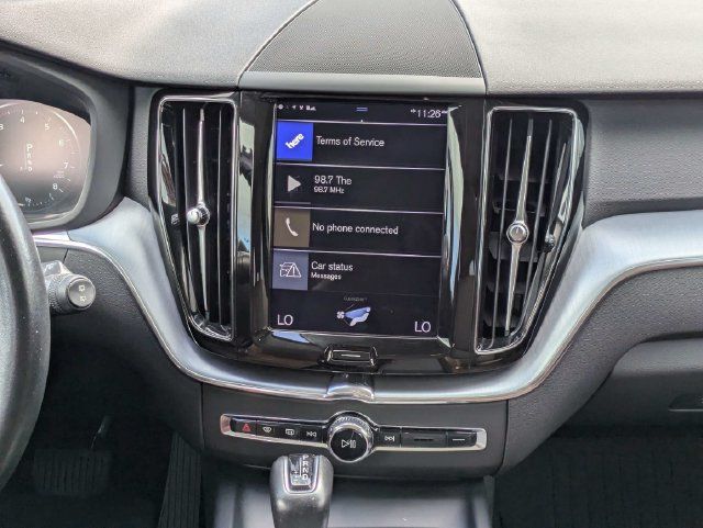 Used 2020 Volvo XC60 T5 Momentum w/ Protection Package Premier FWD image 19