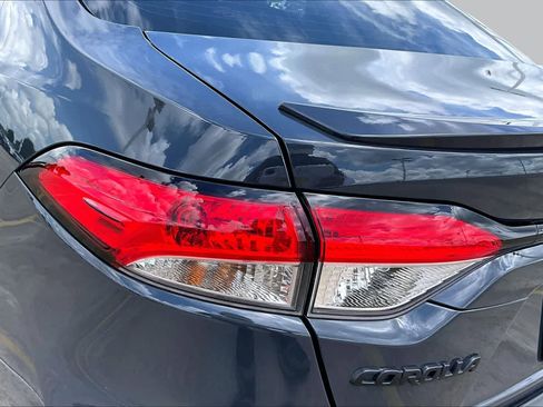 Used 2025 Toyota Corolla SE FWD image 28