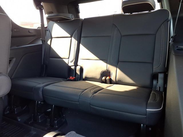 New 2026 GMC Yukon Elevation AWD/4WD image 8