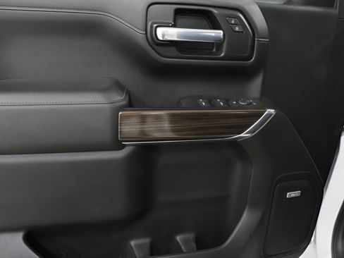 Used 2021 Chevrolet Silverado 1500 LT Trail Boss w/ Convenience Package II AWD/4WD image 21