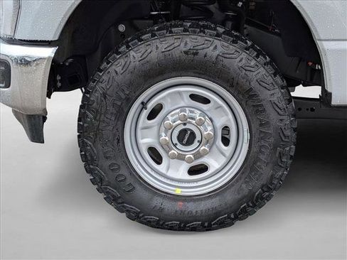 New 2026 Ford F250 XL w/ XL Off-Road Package image 10