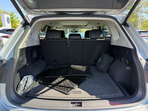 Certified 2022 Volkswagen Tiguan SE AWD/4WD image 8