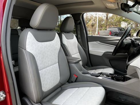 Used 2022 Chevrolet Bolt EUV Premier w/ Launch Edition image 26