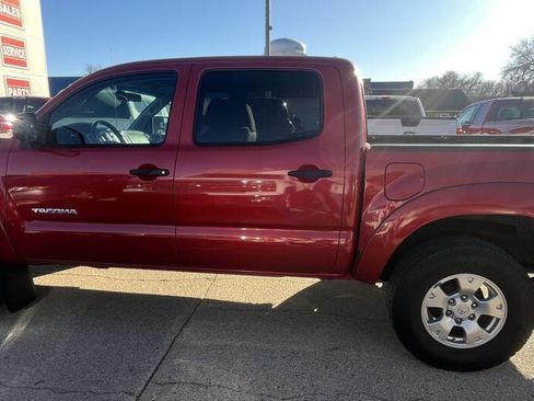 Used 2015 Toyota Tacoma 4x4 Double Cab w/ TRD Off-Road Package image 8