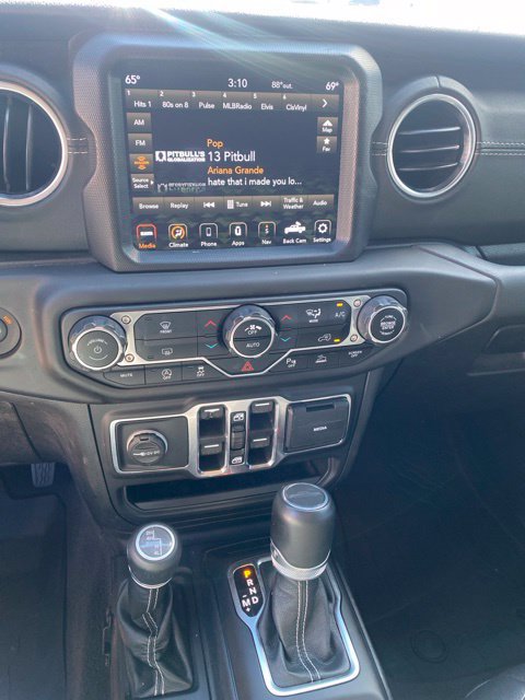 Used 2021 Jeep Gladiator Overland AWD/4WD image 18