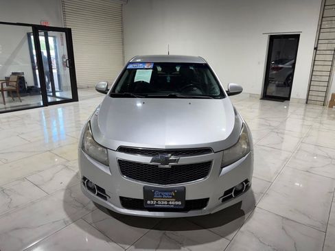 Used 2014 Chevrolet Cruze LT w/ RS Package FWD image 2