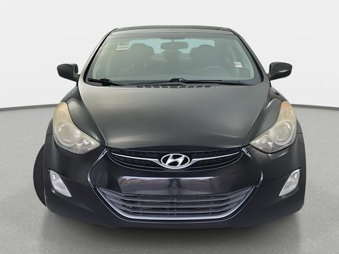 Used 2013 Hyundai Elantra GLS w/ Preferred Pkg image 2