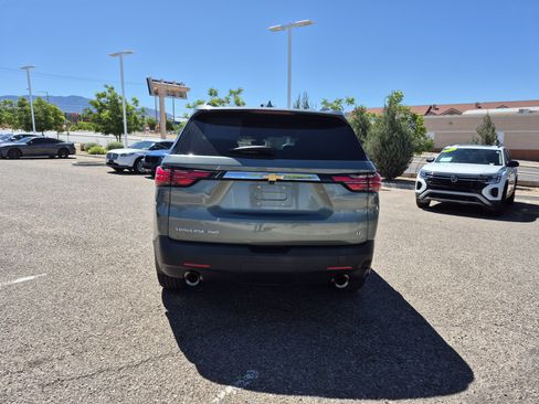 Used 2022 Chevrolet Traverse LT w/ LPO, Cargo Package AWD/4WD image 4