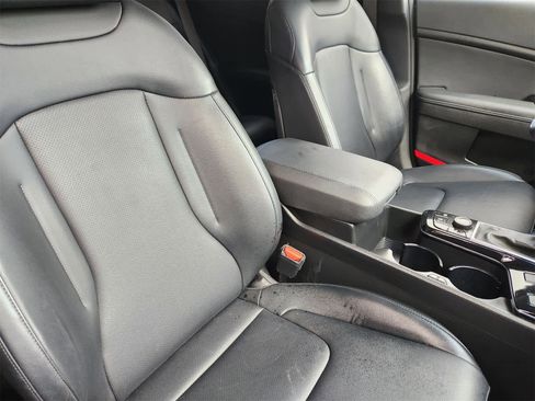 Certified 2024 Kia Sportage EX image 13