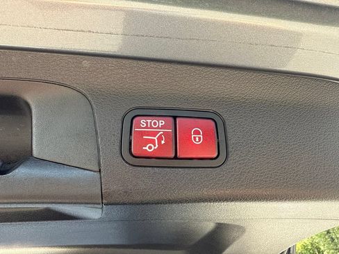 Used 2020 Mercedes-Benz GLS 450 4MATIC image 52