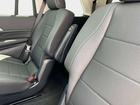 New 2026 Mercedes-Benz GLS 450 450 4MATIC SUV image 14