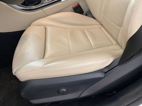 Used 2019 Mercedes-Benz C 300 4MATIC Sedan w/ Premium Package image 13