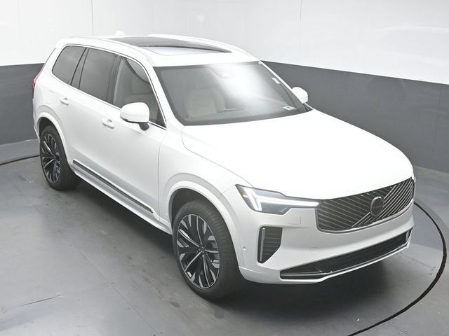 Used 2026 Volvo XC90 T8 Plus w/ Protection Package Premier AWD/4WD image 44