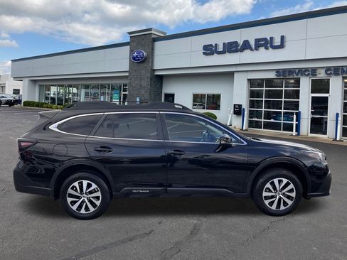 Certified 2022 Subaru Outback Premium image 8