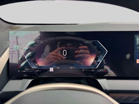 Certified 2025 BMW X3 xDrive30i w/ Convenience Package image 16