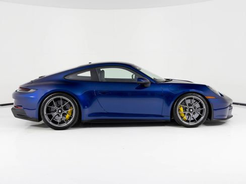 Used 2022 Porsche 911 GT3 image 2
