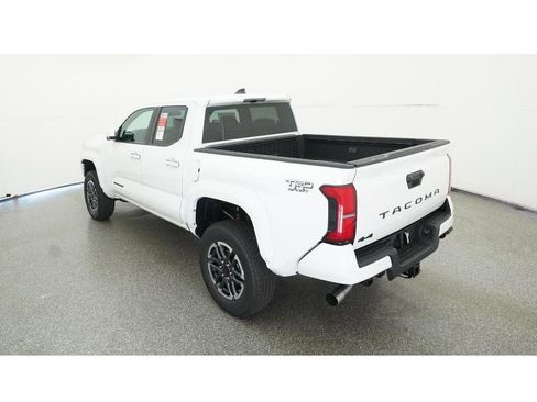 New 2025 Toyota Tacoma TRD Sport image 5