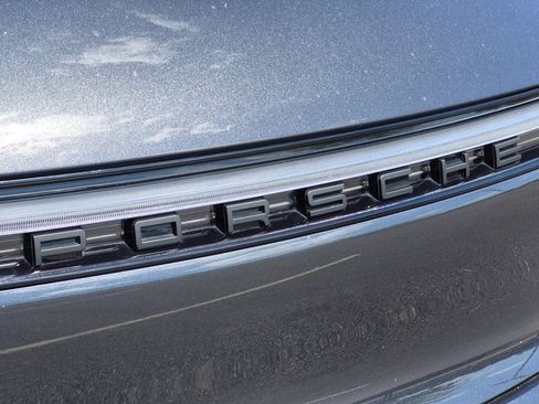 Certified 2026 Porsche Macan AWD/4WD image 28