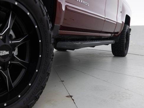 Used 2017 Chevrolet Silverado 1500 LT w/ All Star Edition AWD/4WD image 26
