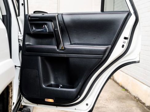 Used 2016 Toyota 4Runner TRD Pro image 81