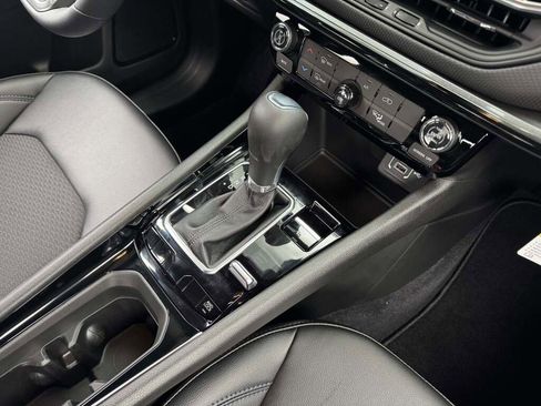 New 2026 Jeep Compass Latitude image 24