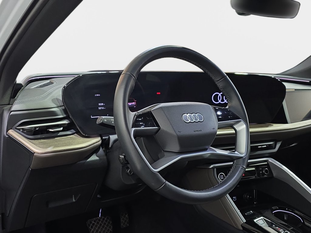Used 2025 Audi Q5 Prestige AWD/4WD image 19
