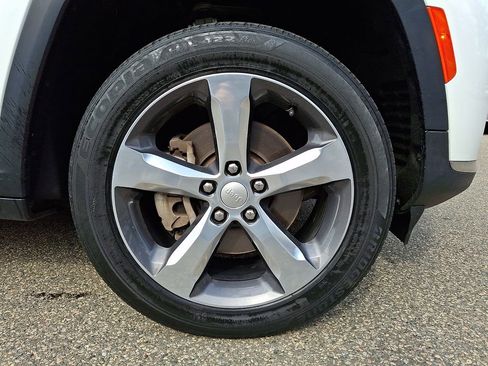 Used 2021 Jeep Grand Cherokee L Limited image 10