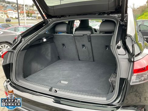 Used 2023 Audi Q4 e-tron Prestige image 9