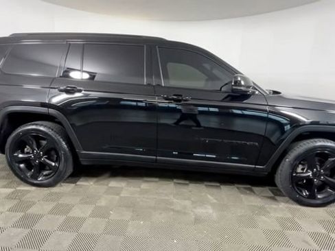 Used 2023 Jeep Grand Cherokee L Laredo AWD/4WD image 3