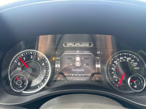 Used 2020 RAM 1500 Big Horn AWD/4WD image 18