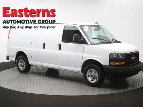 Used 2022 GMC Savana 2500 RWD image 41