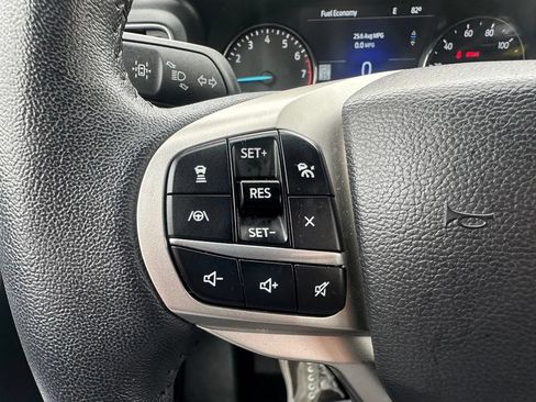 Used 2024 Ford Explorer XLT w/ Equipment Group 202A AWD/4WD image 16