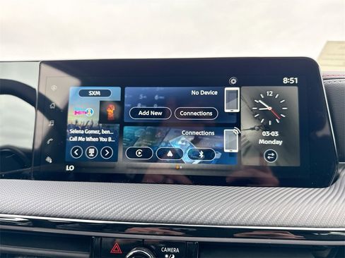 New 2025 Nissan Kicks SR image 37