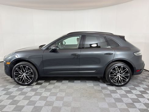 Certified 2026 Porsche Macan AWD/4WD image 2