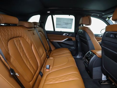 New 2026 BMW X5 xDrive40i w/ Executive Package image 27