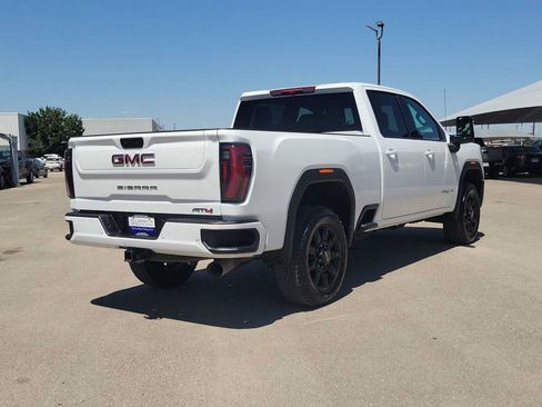 Used 2025 GMC Sierra 2500 AT4 AWD/4WD image 8
